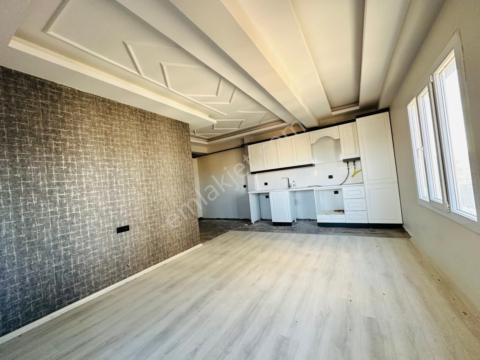 Dinç Emlaktan Satılık Ultra Lüks 1+1 Daire Havuzlu Site İçi - Görsel 8