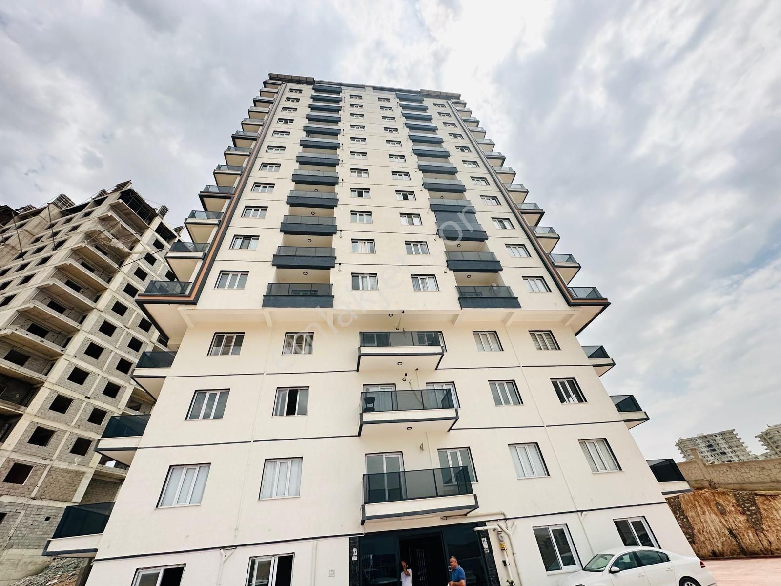 Dinç Emlaktan Satılık Ultra Lüks 1+1 Daire Havuzlu Site İçi - Görsel 27