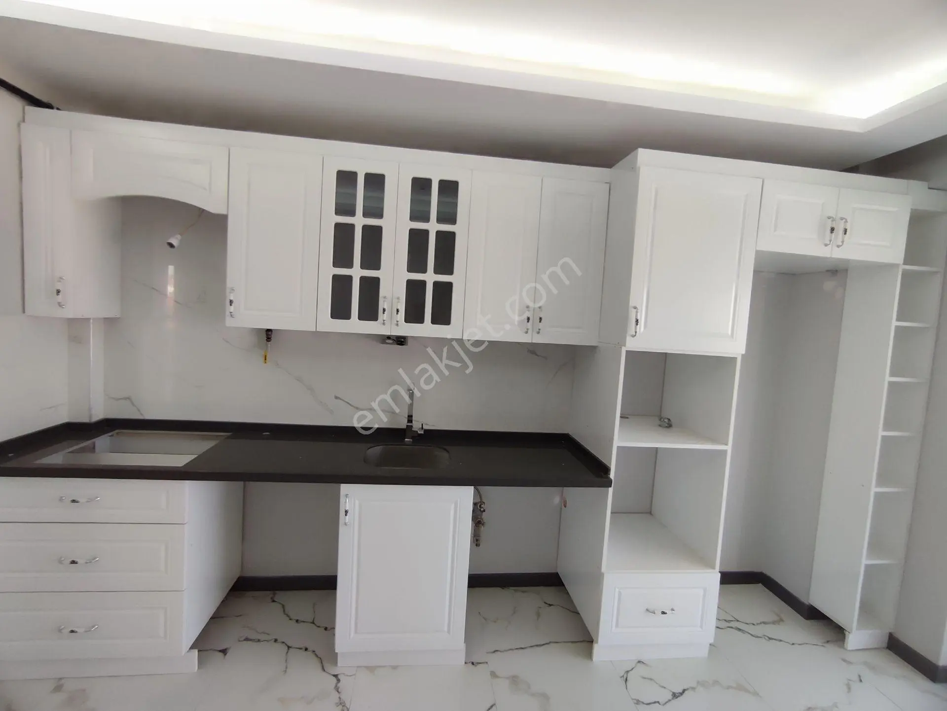 Şehir Hastanesi Yakını, Sıfır, Asansörlü, Bulvar Üstü, Satılık 3+1 Lux Daire - Görsel 2