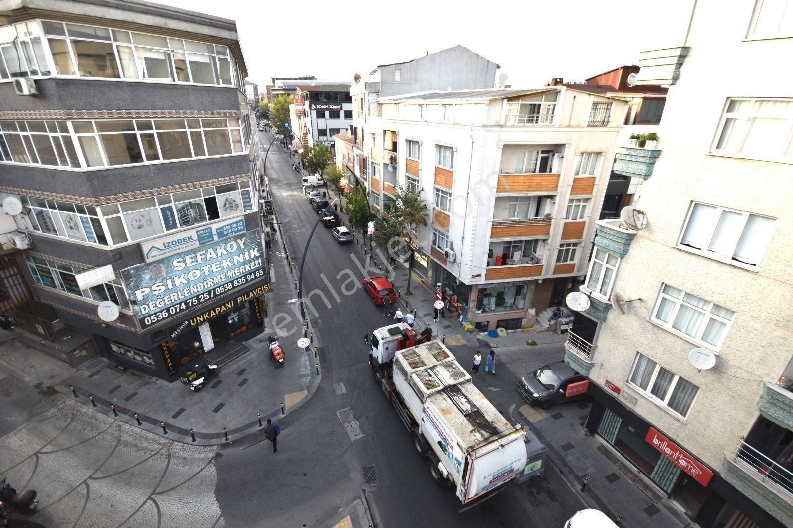 Seba'da Sefaköy Merkez'de Cadde Üzeri Kiralık 550m2 5 Katlı Bina - Görsel 21