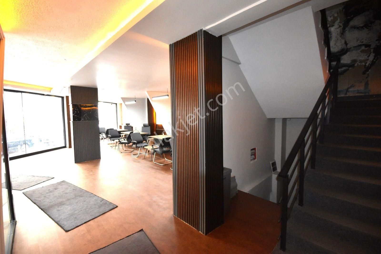 Seba'da Sefaköy Merkez'de Cadde Üzeri Kiralık 550m2 5 Katlı Bina - Görsel 14