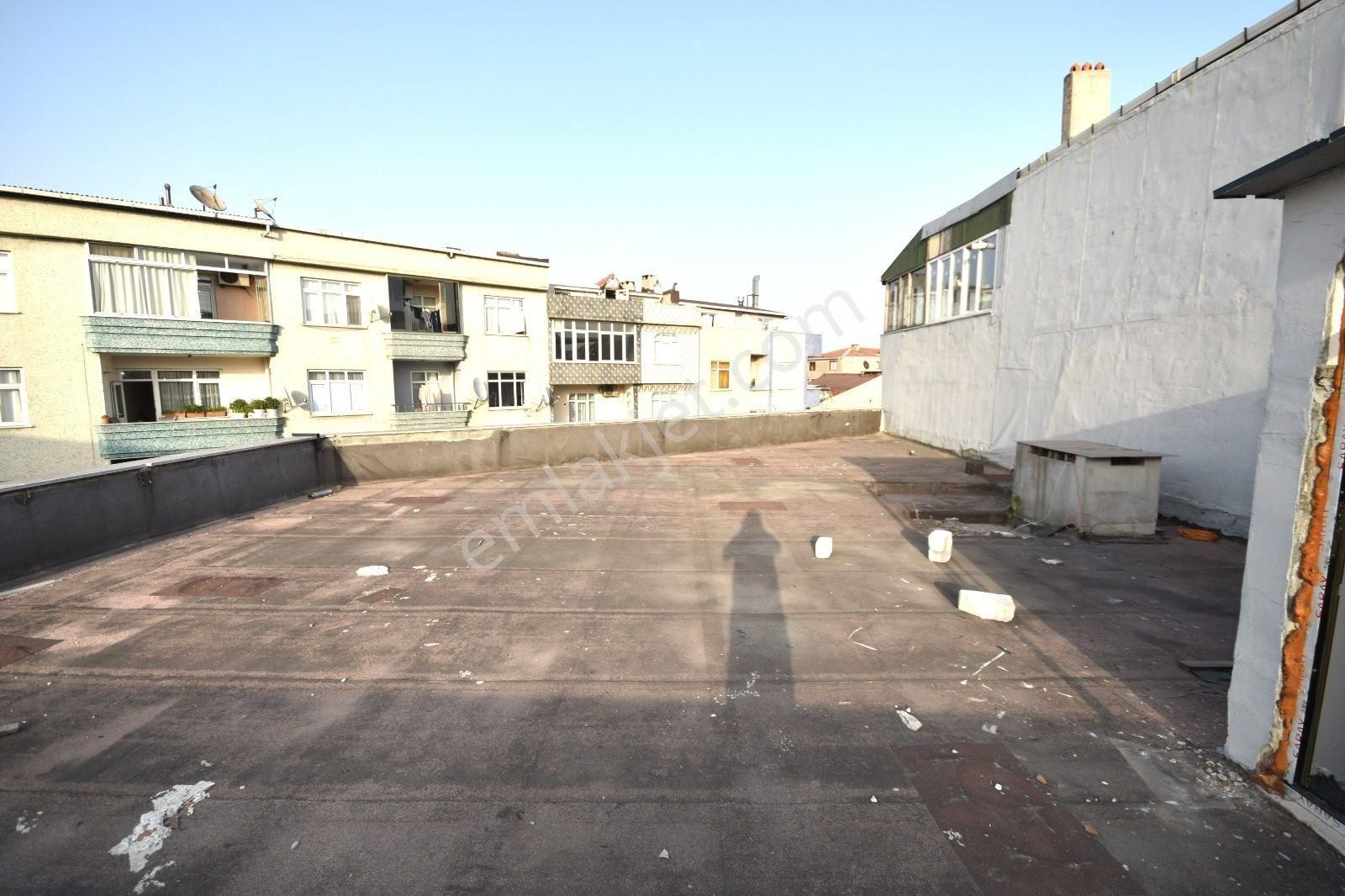 Seba'da Sefaköy Merkez'de Cadde Üzeri Kiralık 550m2 5 Katlı Bina - Görsel 25