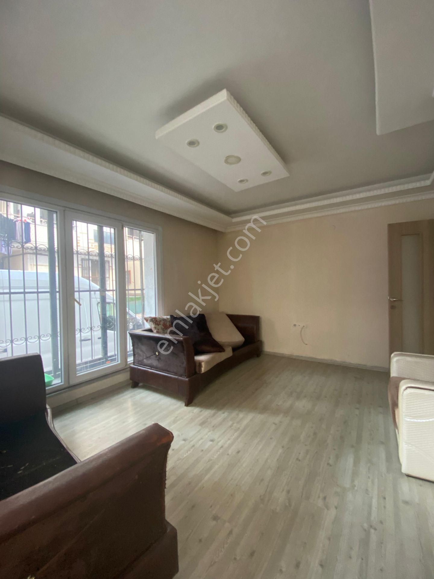 Esenyurt Ardıçlı Süleymaniye Mahallesi 2+1 Kiralık Yüksek Giriş Boş Daire 70 M2 Köşe Bina