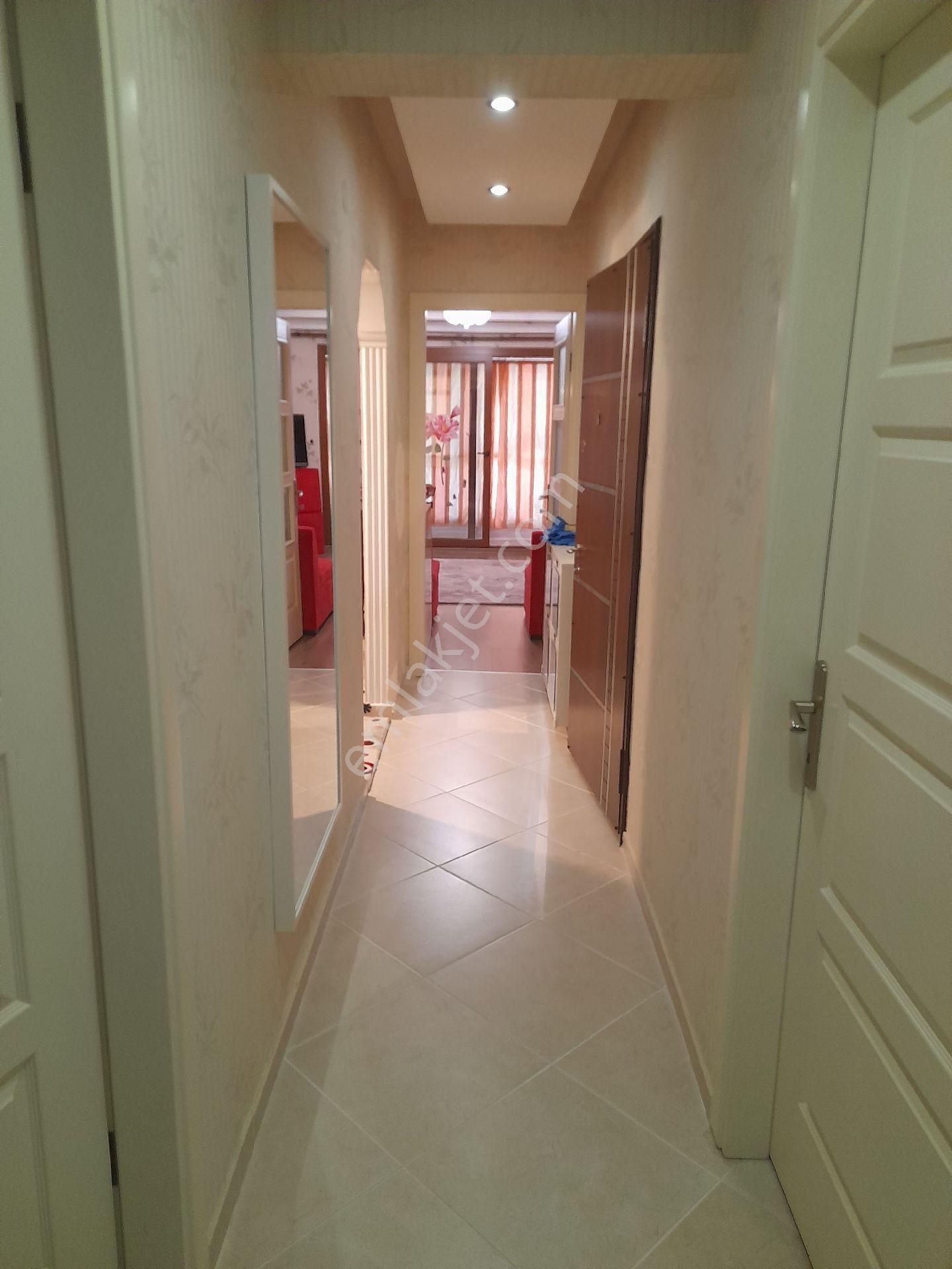 İzmir Zafertepe Mah De 2+1,ful Eşyalı, Klimalı, Lüks Daire - Görsel 20