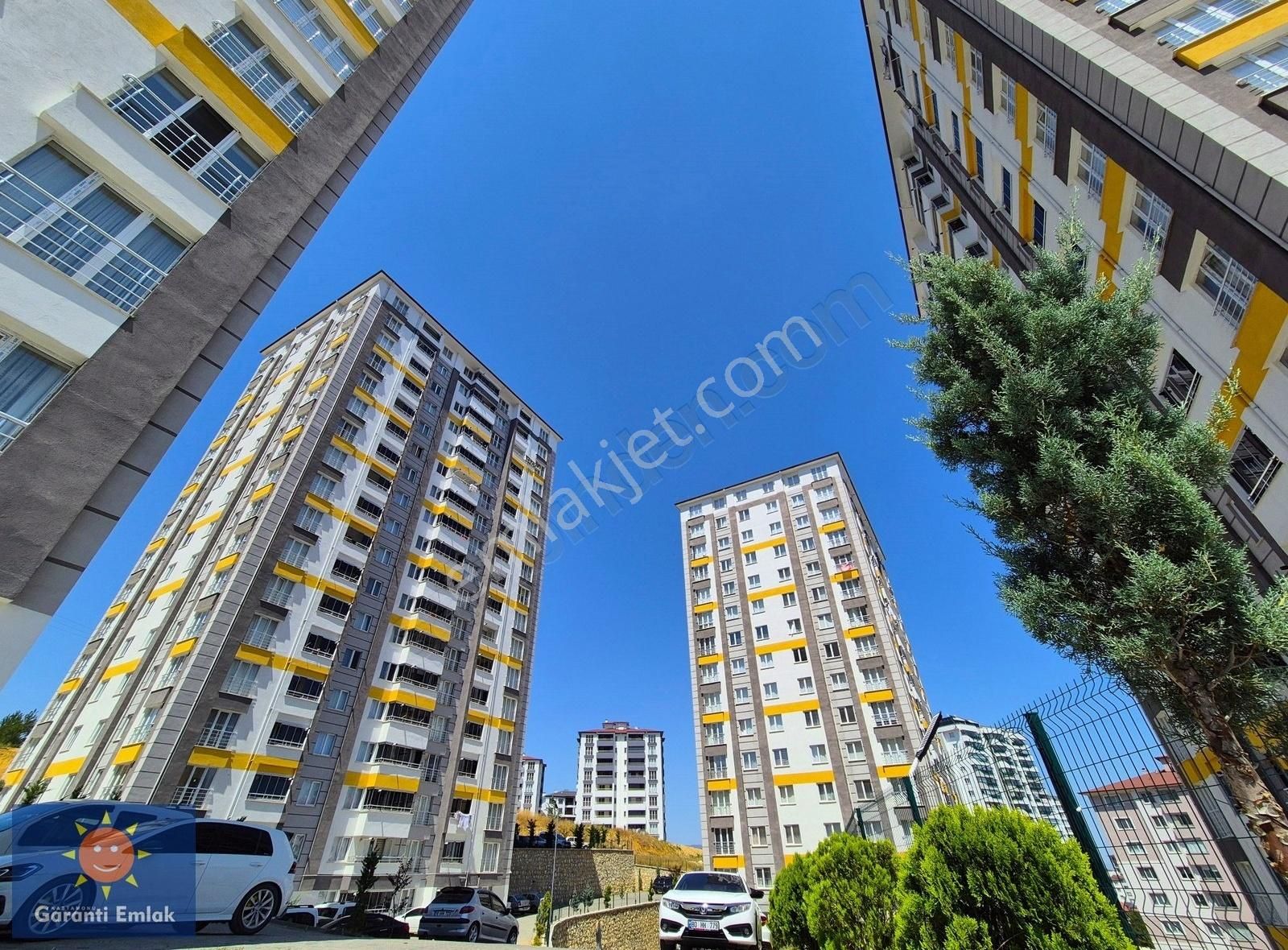 █garanti Emlak'tan, Site İçerisinde, 4 Yıllık Binada, 2+1 Daire█
