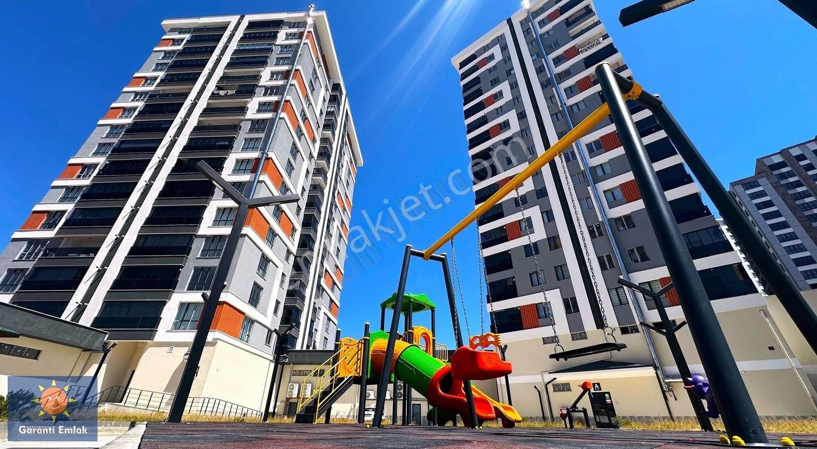Garanti Emlaktan Şehrin Gözdesi Kuzeykentte 4+1 Satılık Daire