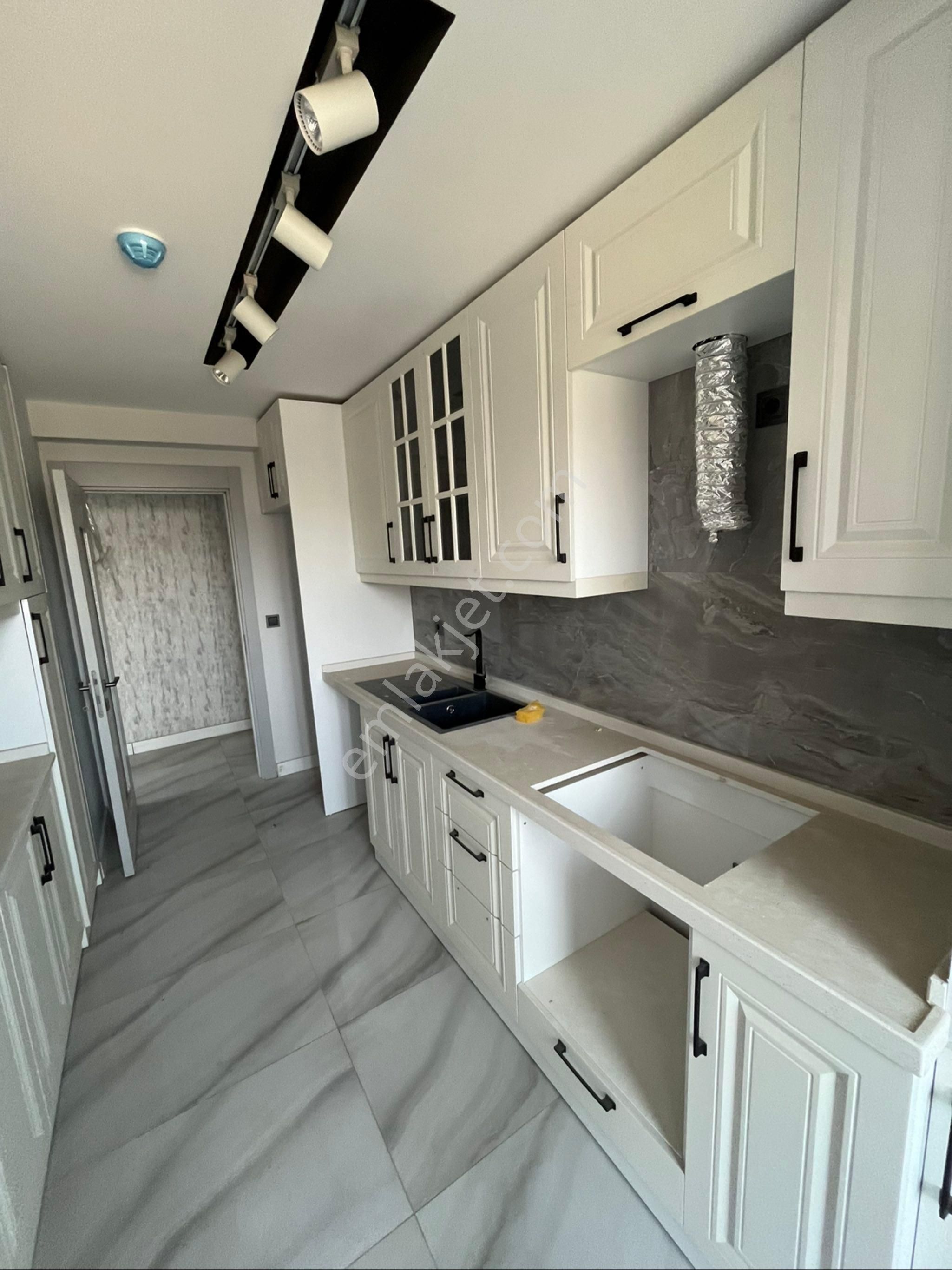 İzmir Karabağlar Site İçerisinde Lüks Satılık 3+1 Havuzlu Daire - Görsel 19