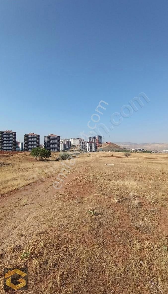 Yüksek Konutların Ortasında 2.5 Emsal 10 Kat İmarlı Yatırımlık - Görsel 2