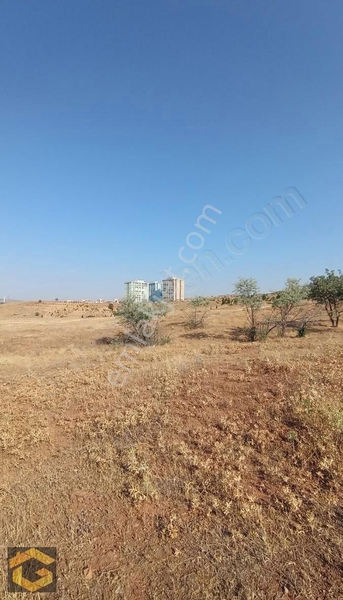 Yüksek Konutların Ortasında 2.5 Emsal 10 Kat İmarlı Yatırımlık