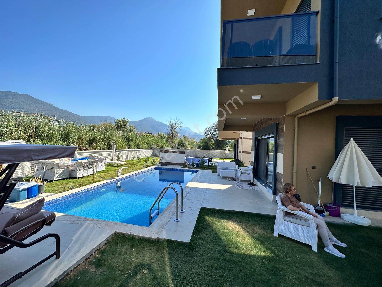 Güzelçamlı'da Denize 400 Metre Mesafe'de Özel Havuzlu 4+1 Satılık Villa - Görsel 28