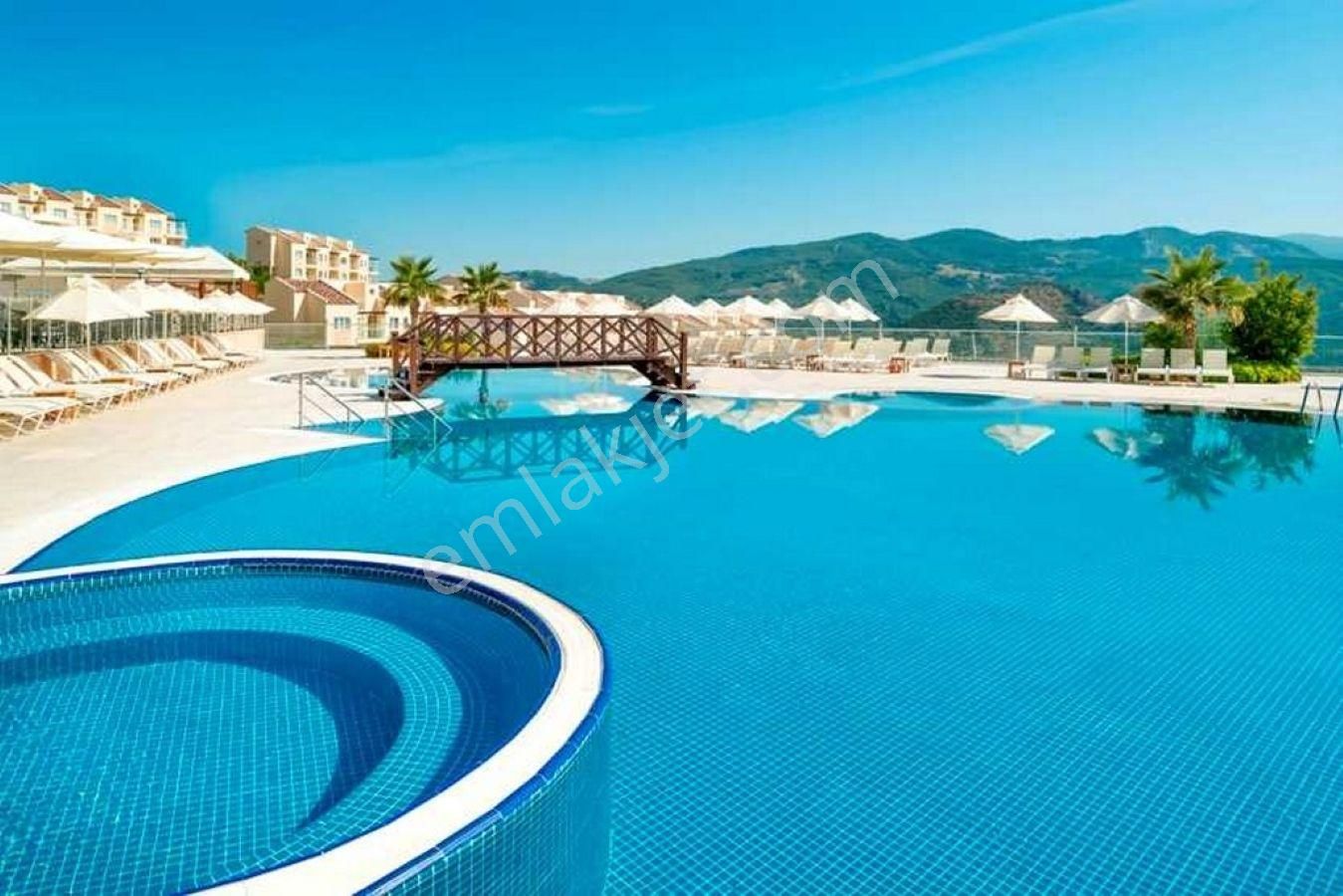 Kuşadası Golf & Spa Resort Köşe Bahçe Katı Eşyalı Satılık 2+1 - Görsel 31