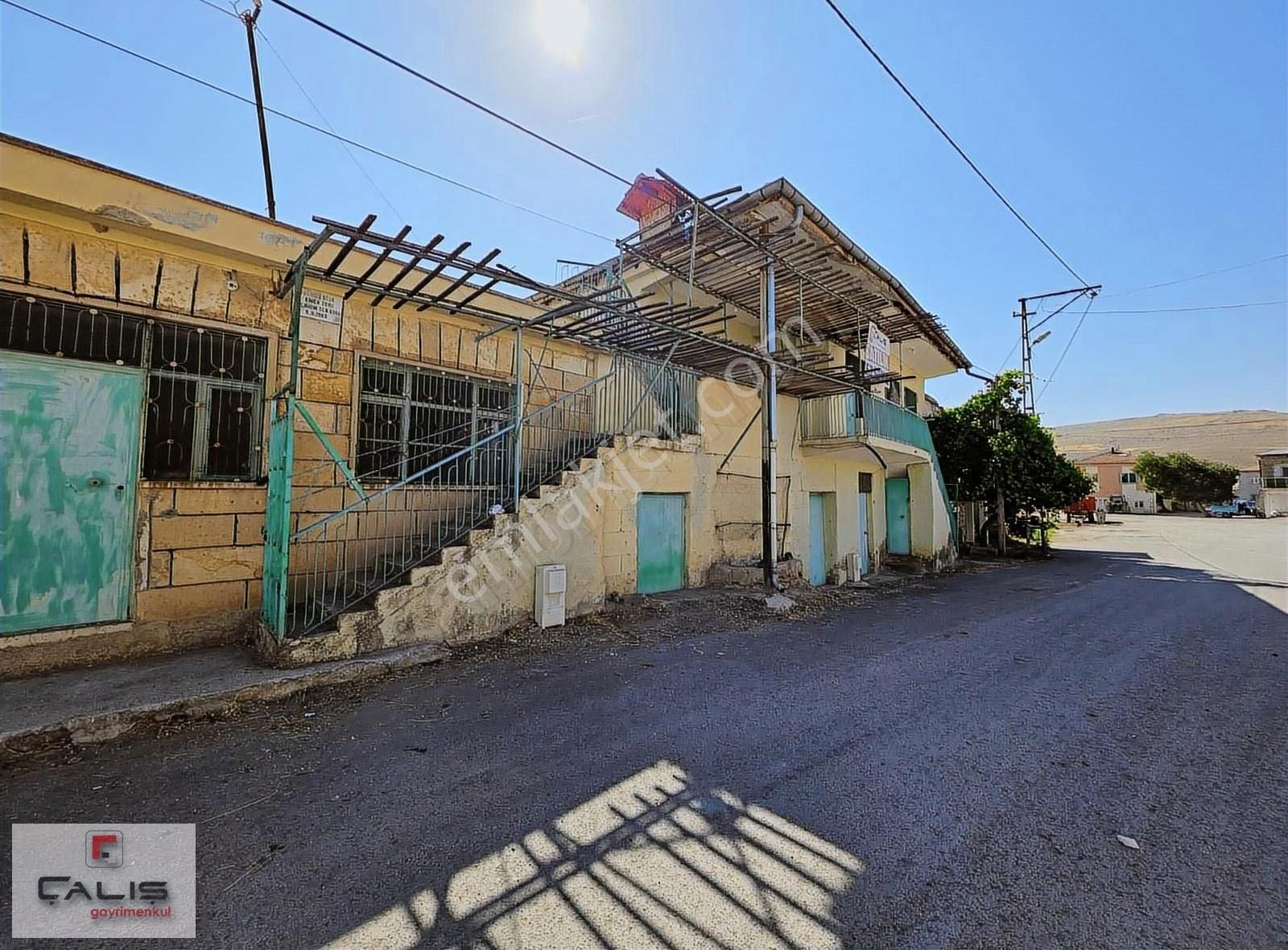 Mahzemin De 2 Adet 2 Katlı Müstakil Ev 329m2 - Görsel 23