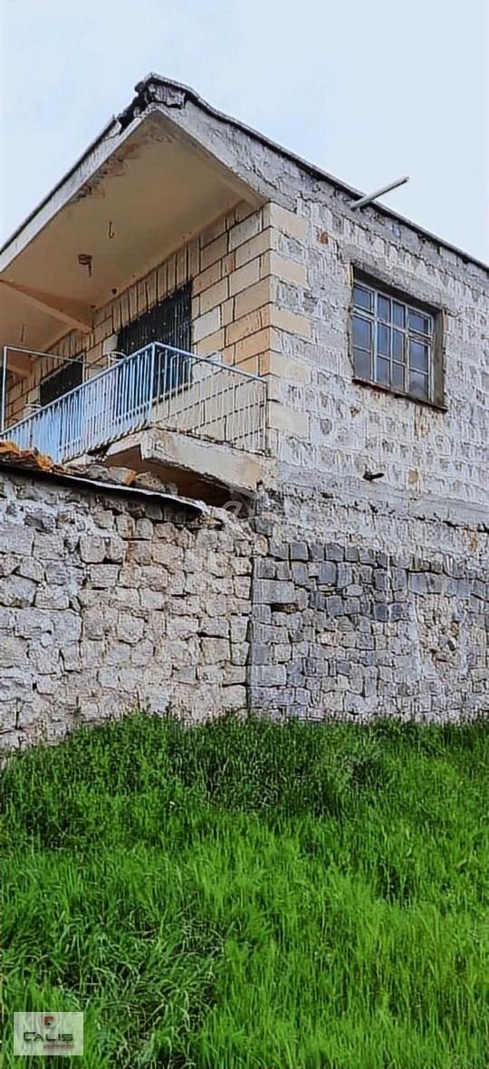 Mahzemin De 2 Adet 2 Katlı Müstakil Ev 329m2 - Görsel 25