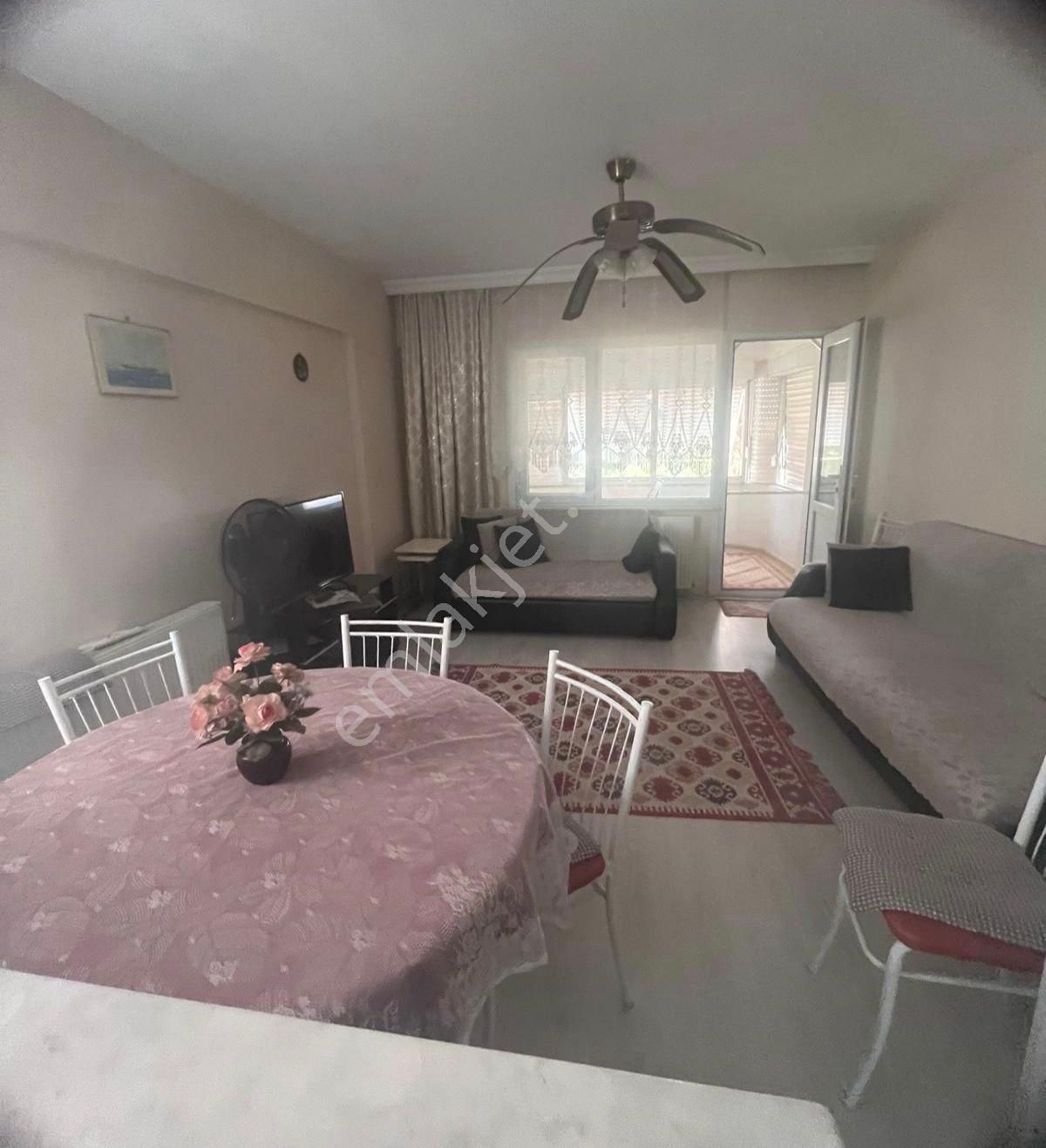 2+1 Eşyalı Daire Denize 20 Metre