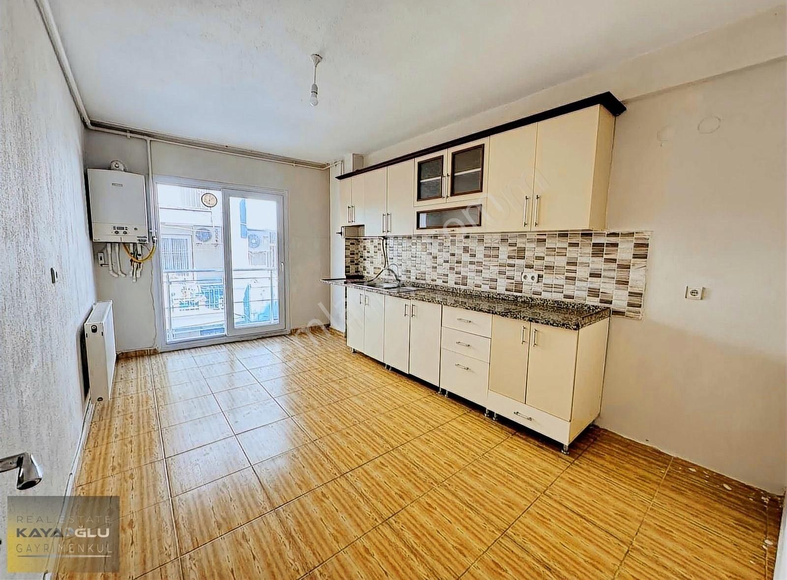 Kayaoğlun'dan Medicalpoint Hastanesine Çok Yakın 2+1 120m2 Daire