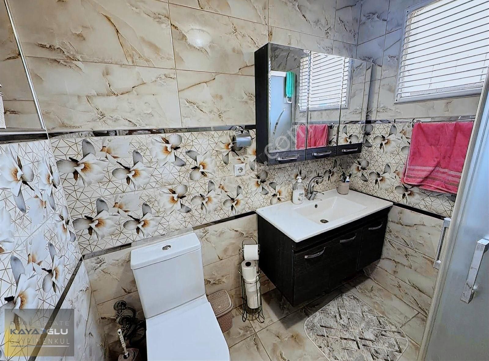 Karşıyaka Çarşı İçinde Tadilatlı 3+1 Daire - Görsel 6