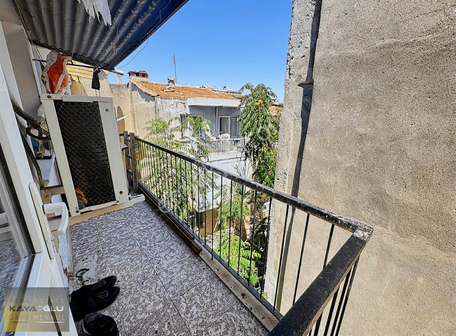 Karşıyaka Çarşı İçinde Tadilatlı 3+1 Daire - Görsel 27