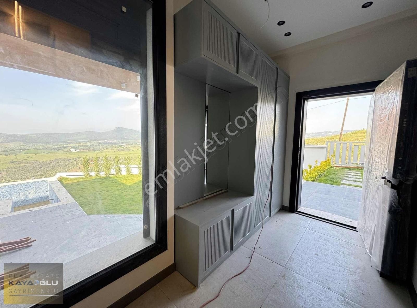 Kayaoğlun'dan Foçaköyde Emsalsiz Modern Havuzlu 4+1 Lüx Villa - Görsel 21