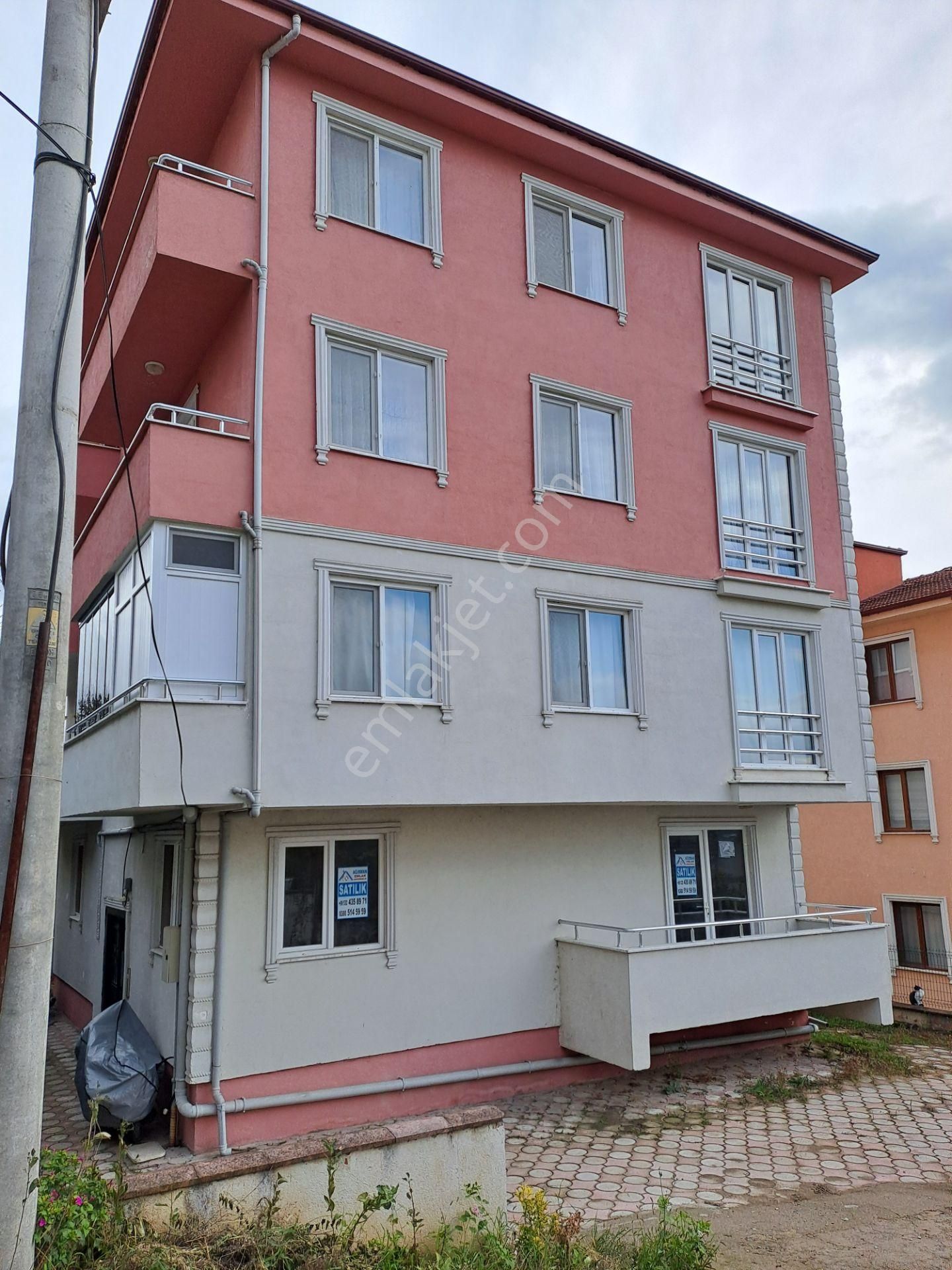 Üniversite Bölgesinde Satılık Eşyalı 1+1 Daire