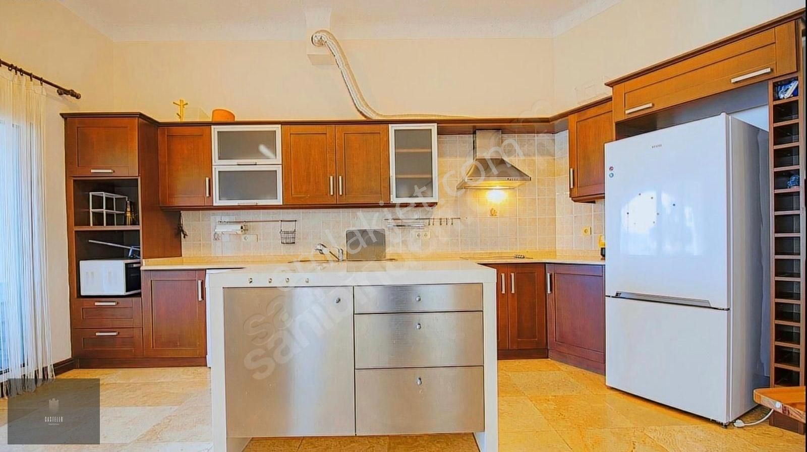 Site İçinde Muhteşem Deniz Manzaralı Satılık Villa - Görsel 9