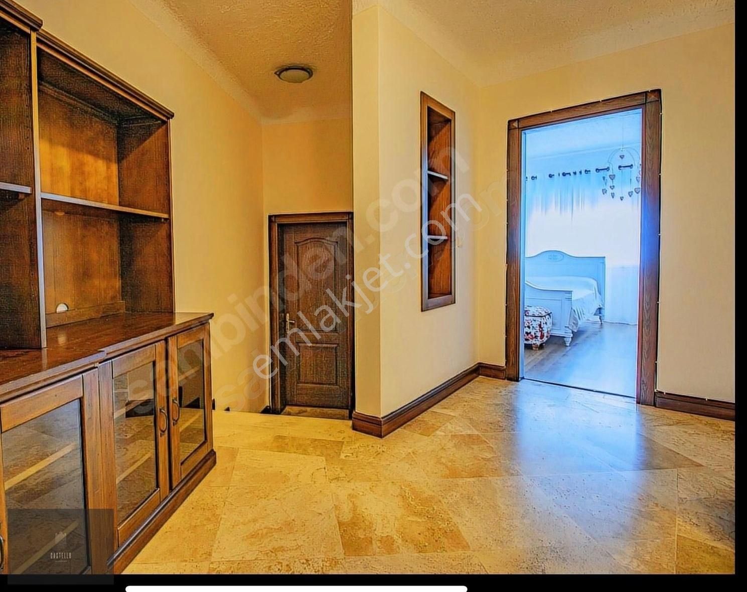 Site İçinde Muhteşem Deniz Manzaralı Satılık Villa - Görsel 8