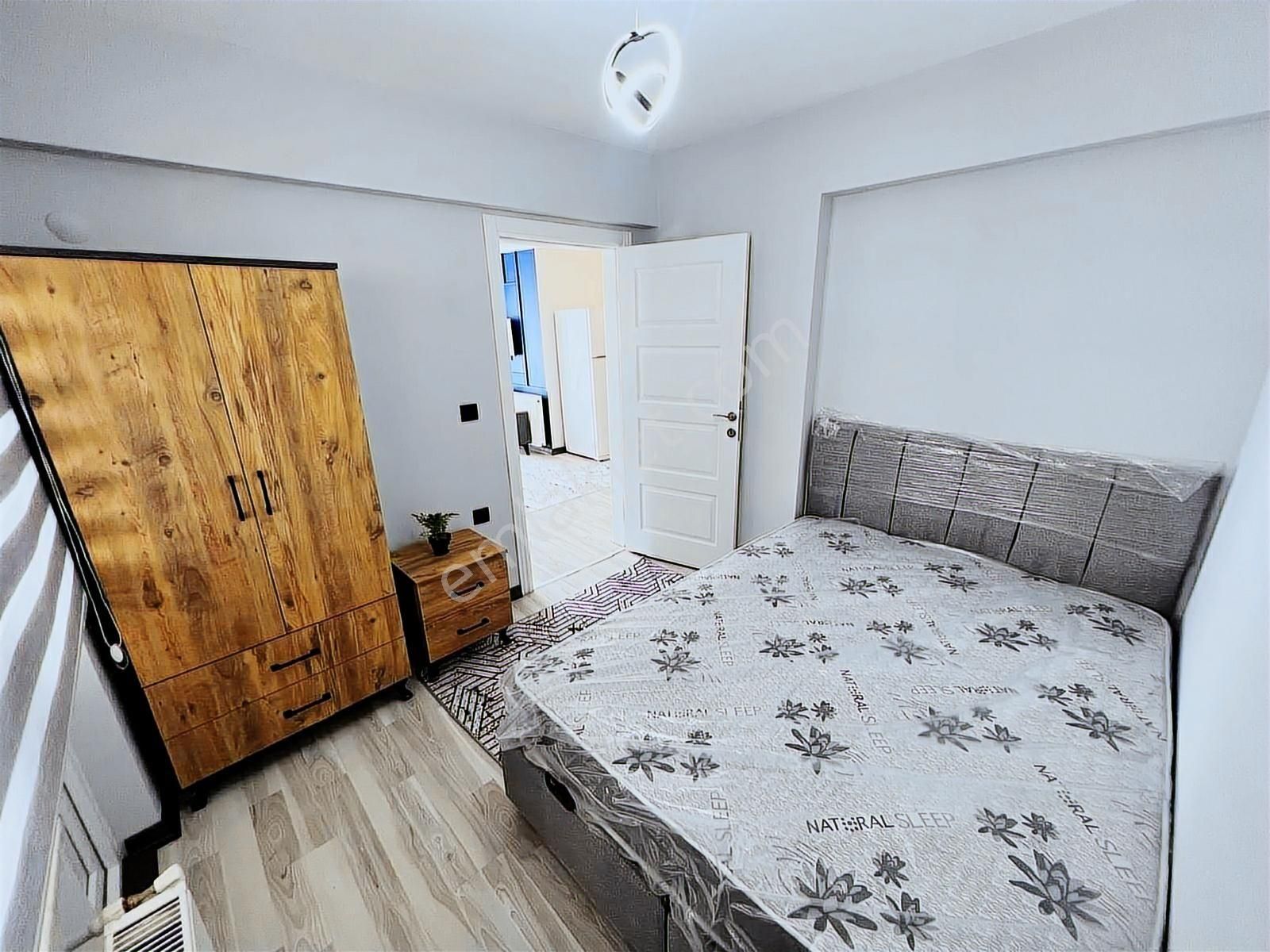 Dumlupınarda 75 M2 2+1 Çift Balkon Aile Apartmanı Satılık Daire! - Görsel 13