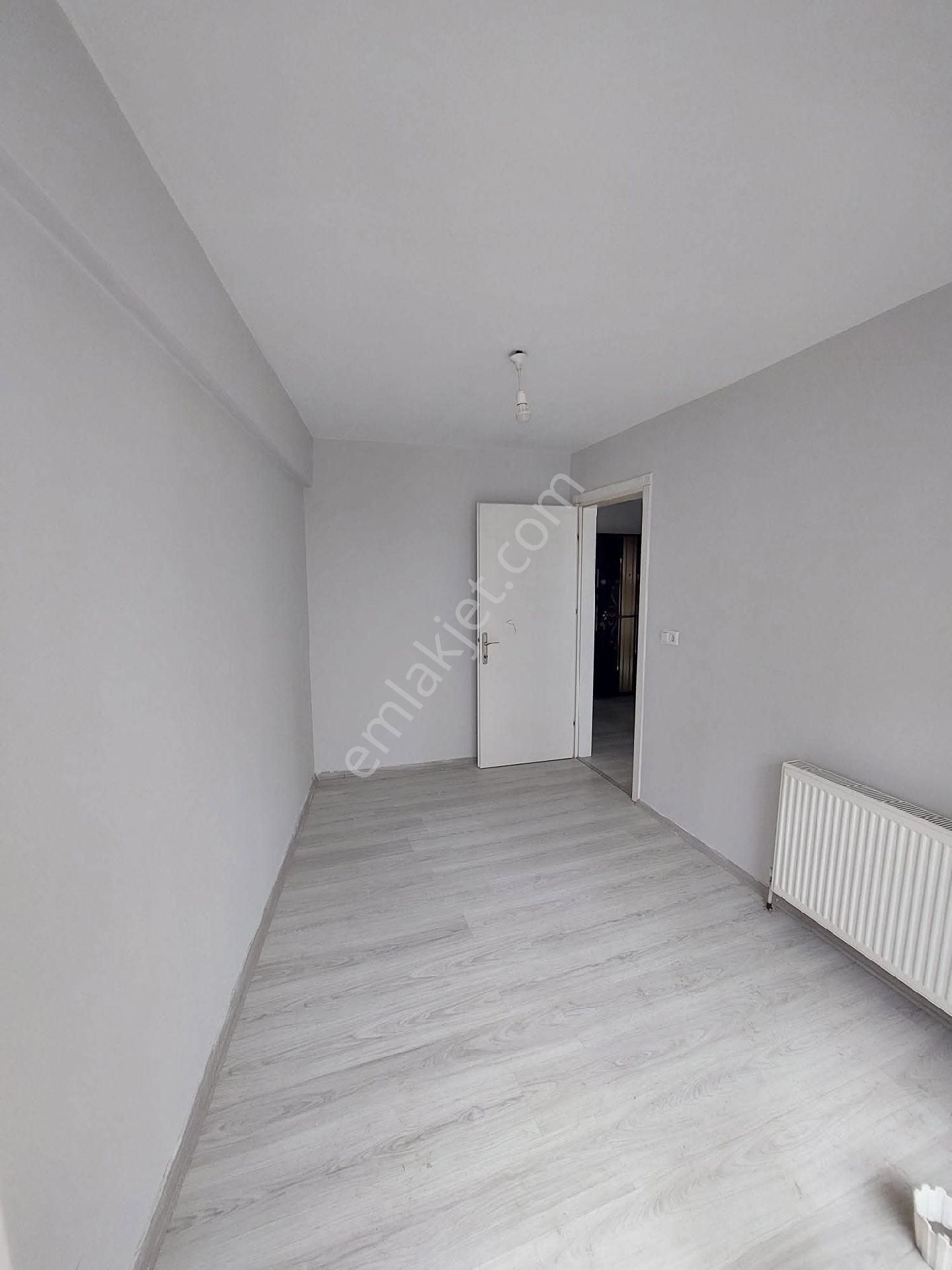 Konut Emlaktan Aydın Nazilli Sümerde 1+1 Satılık Balkonlu Daire - Görsel 2