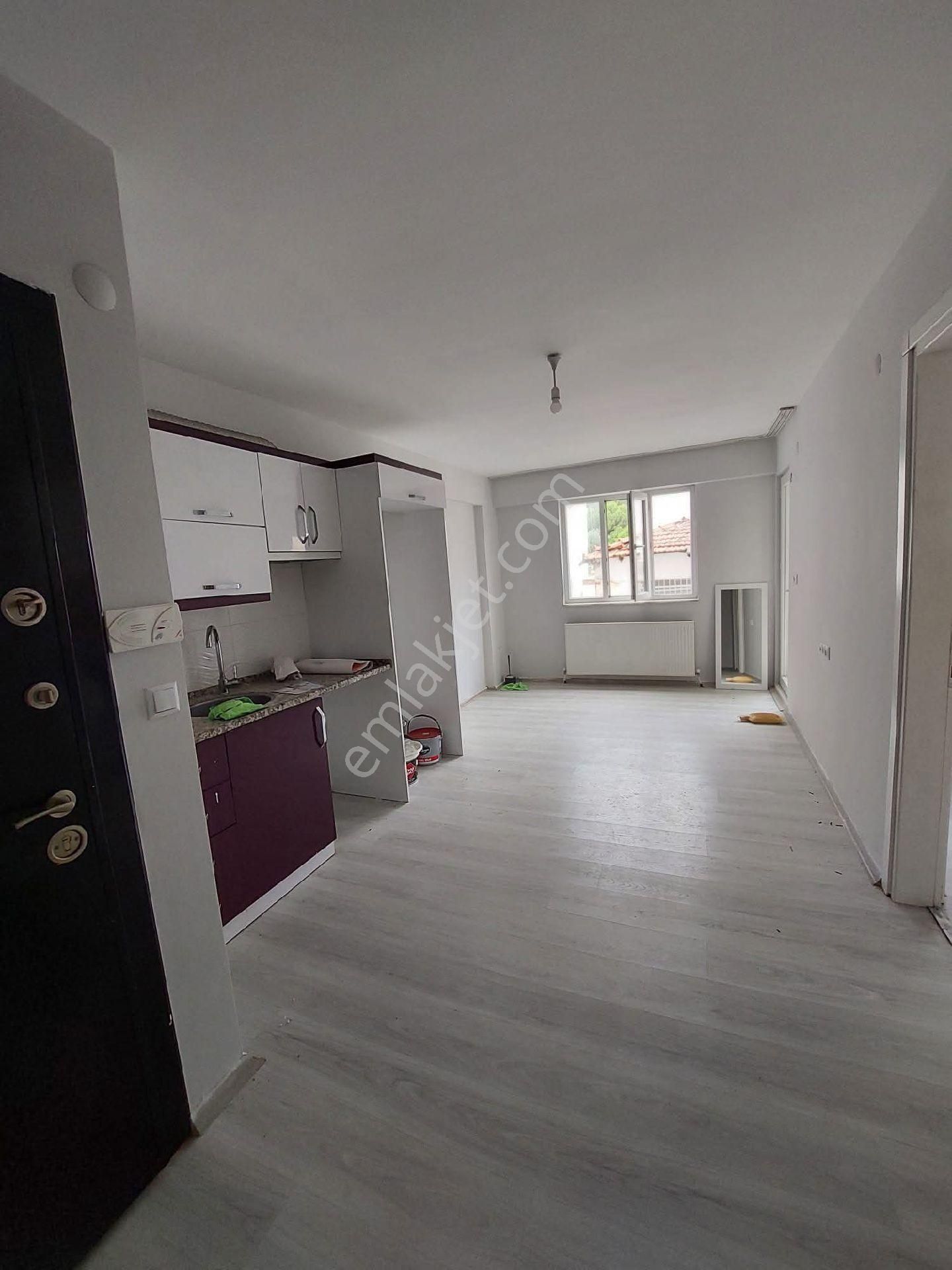 Konut Emlaktan Aydın Nazilli Sümerde 1+1 Satılık Balkonlu Daire - Görsel 9