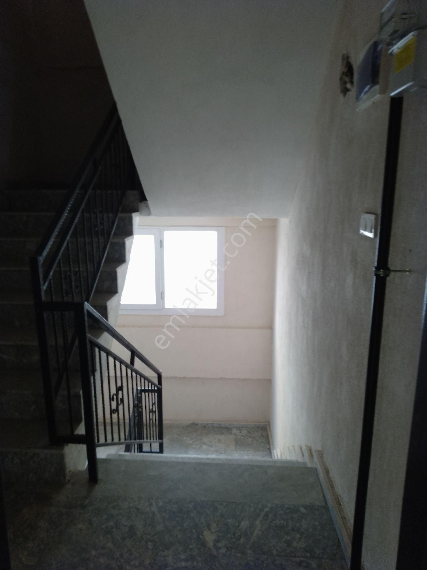 Germencik Park Mahallesinde 3+1 Kiralık Daire - Görsel 3