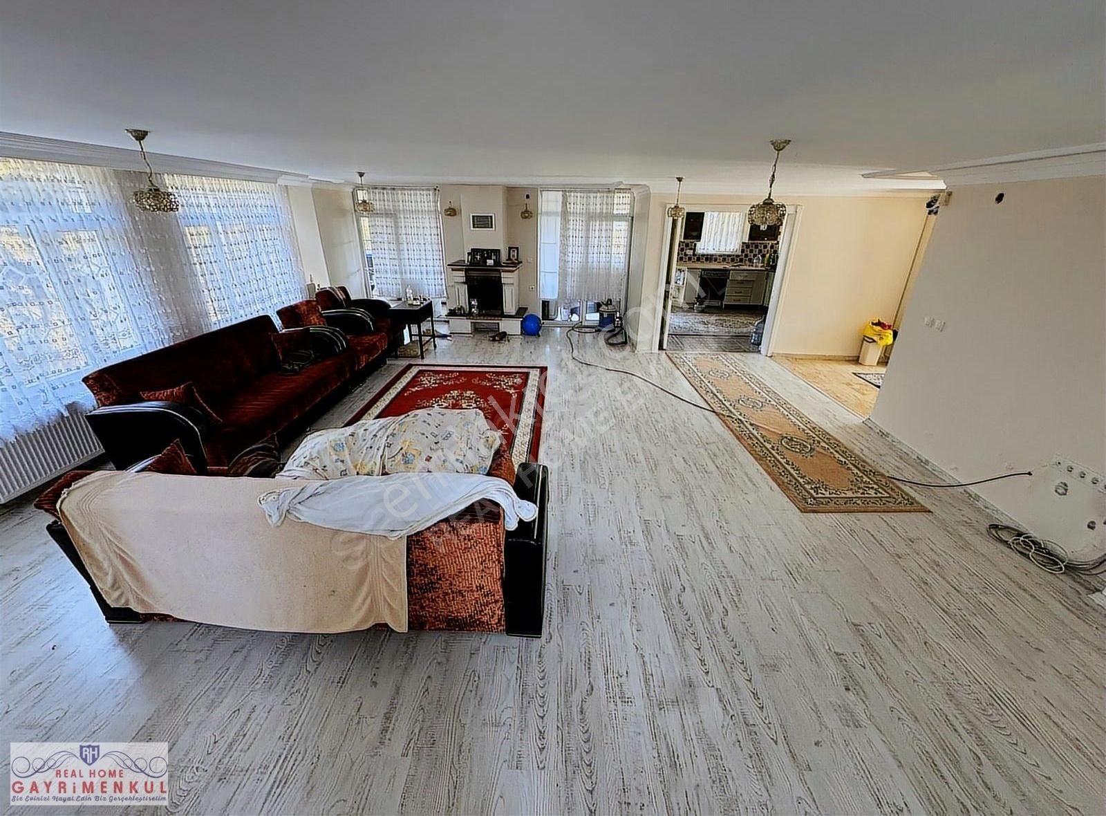 Çatalca Kestanelik'te 5.867 M2 Arsa İçinde Havuzlu Villa !! - Görsel 28