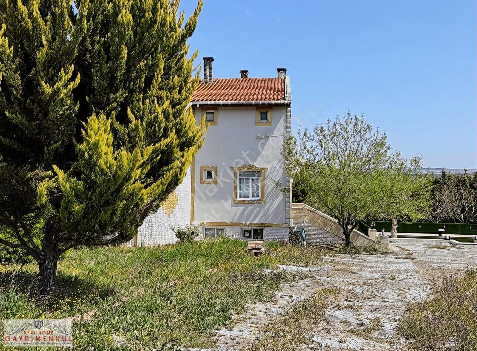 Çatalca Kestanelik'te 5.867 M2 Arsa İçinde Havuzlu Villa !! - Görsel 22