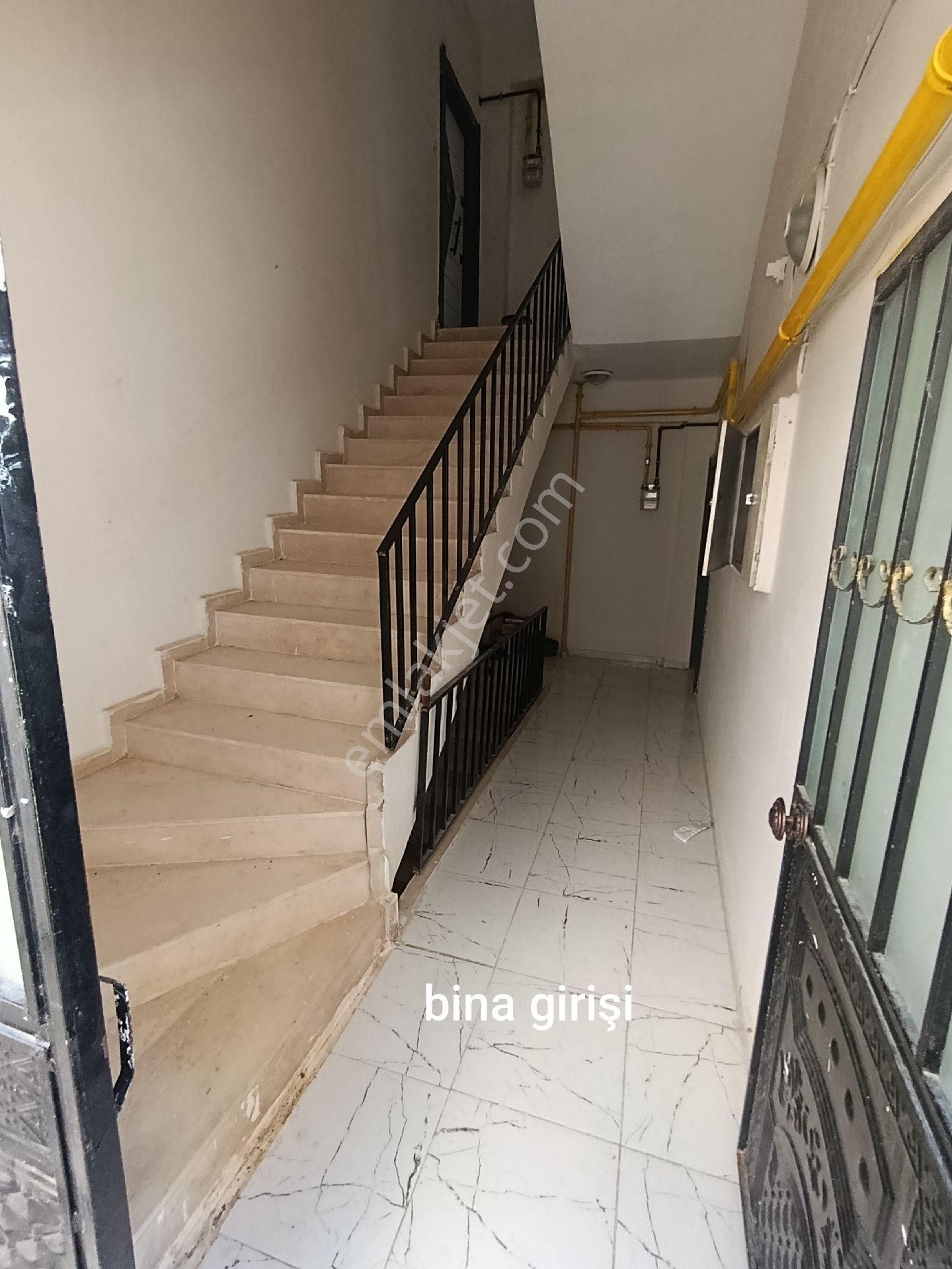 3+1 Dört Odalı Ara Kat Girişin Üstü Kat 1 Sıfır Bandında Daire