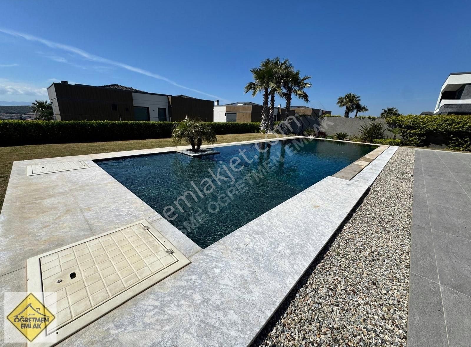 Çeşmede Albenisi Çok Yüksek Muhteşem Bir Ortamda Müstakil Villa - Görsel 13