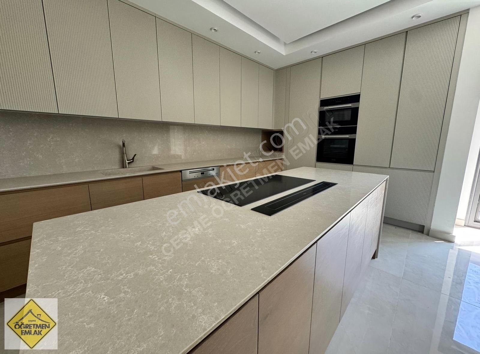 Çeşmede Albenisi Çok Yüksek Muhteşem Bir Ortamda Müstakil Villa - Görsel 18