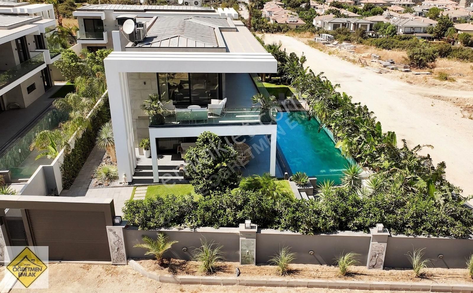 Çeşme Dalyan Da Plajlara Yürüme Mesafesinde Muhteşem Müstakil Ev - Görsel 32