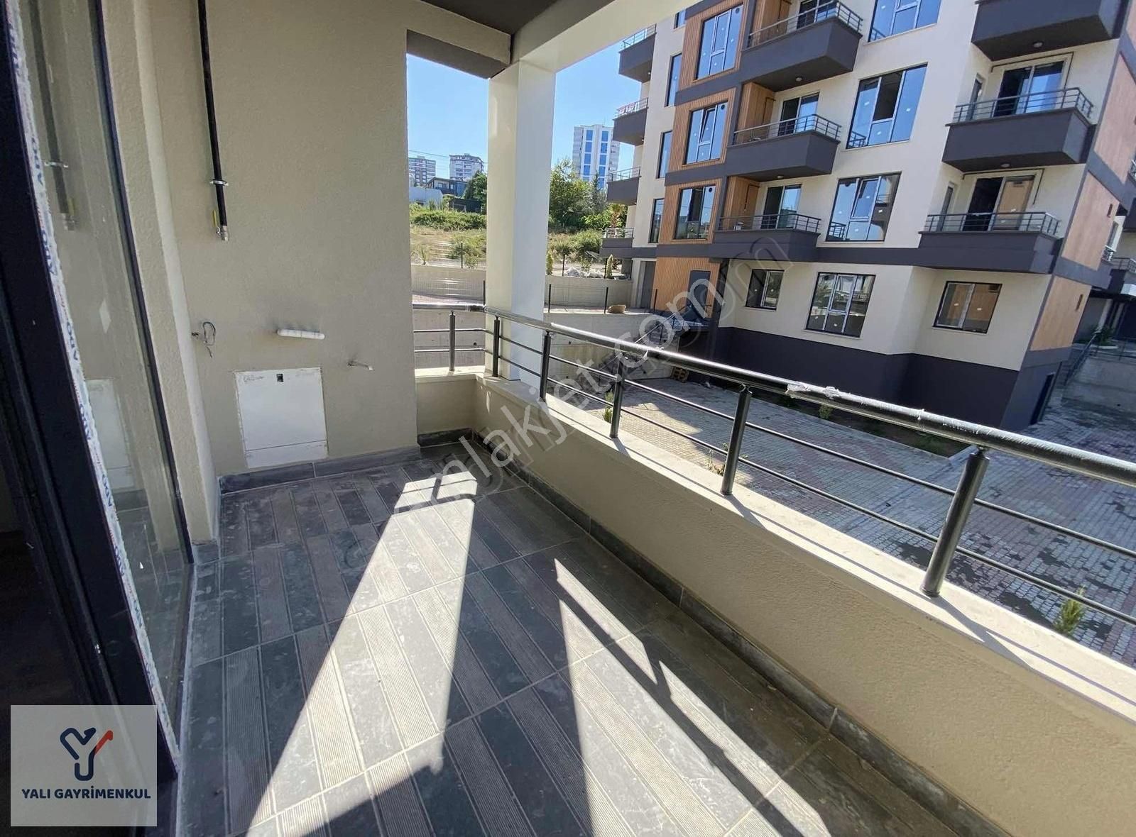 Yalı Gayrimenkul | Gülpark 4 Havuzlu Sitede 1+1 Fırsatı - Görsel 11