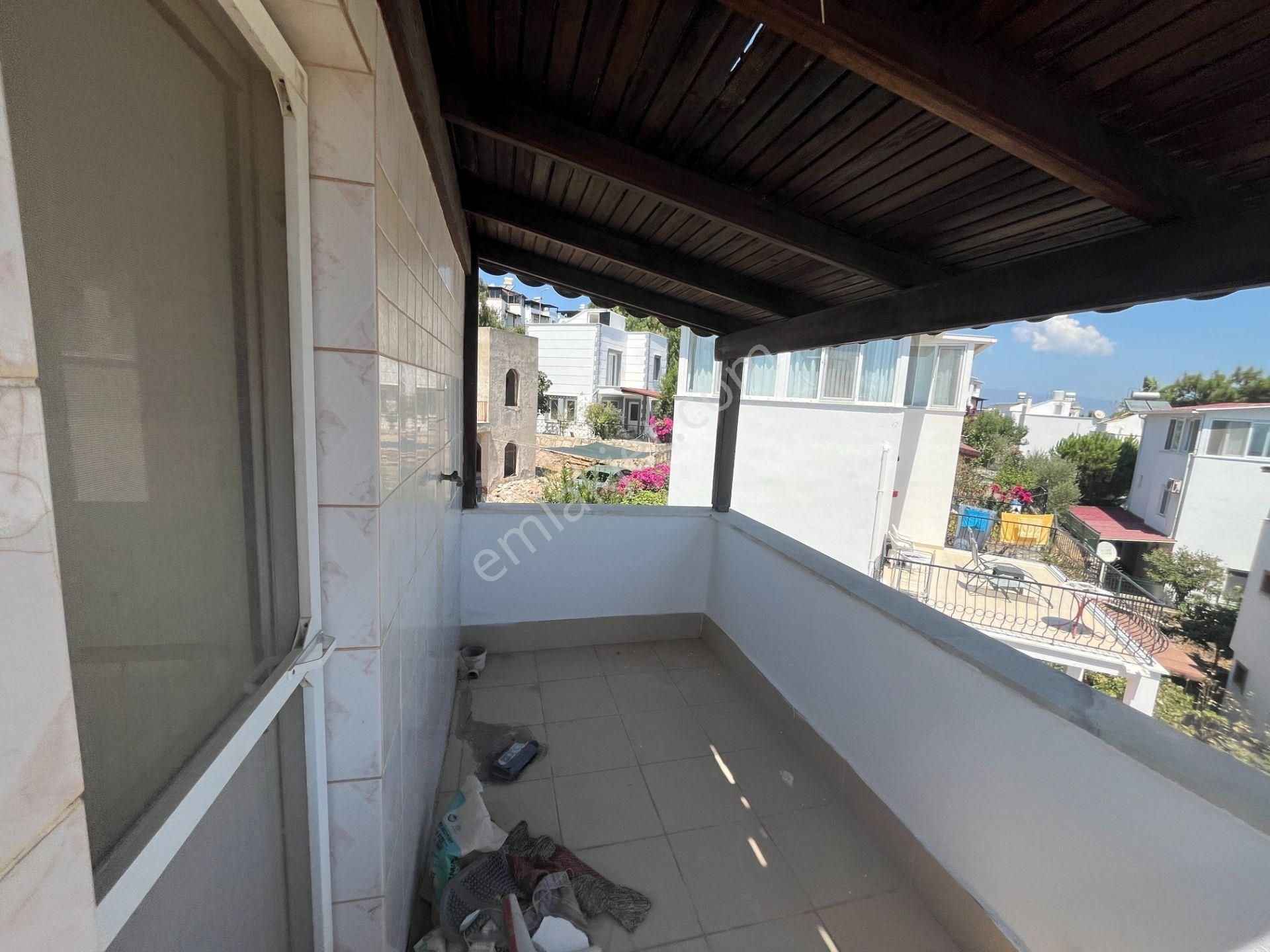 Boğaziçin'nde Göl Manzaralı Satılık Müstakil Dubleks Villa - Görsel 17