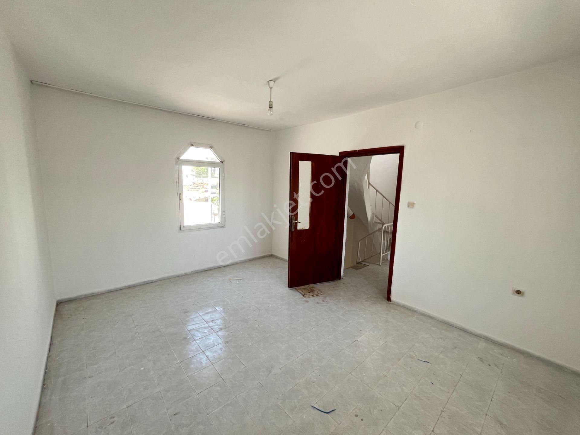 Boğaziçin'nde Göl Manzaralı Satılık Müstakil Dubleks Villa - Görsel 11