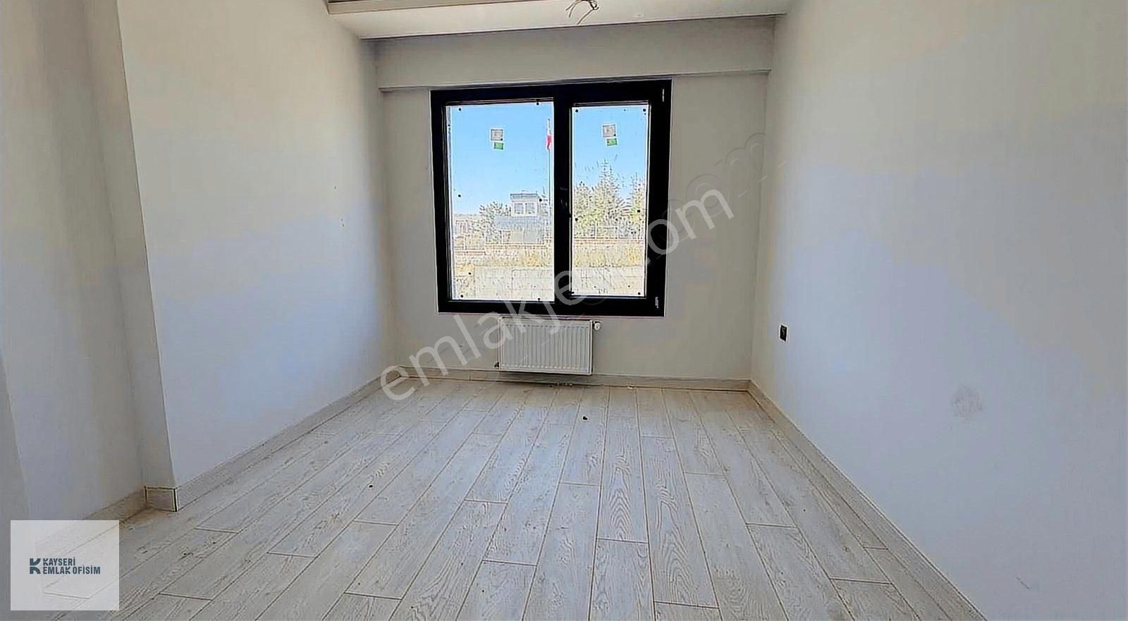 Emlak Ofisimden Erkilet Bulvarı Üzerinde 3+1 Satılık Daire - Görsel 13