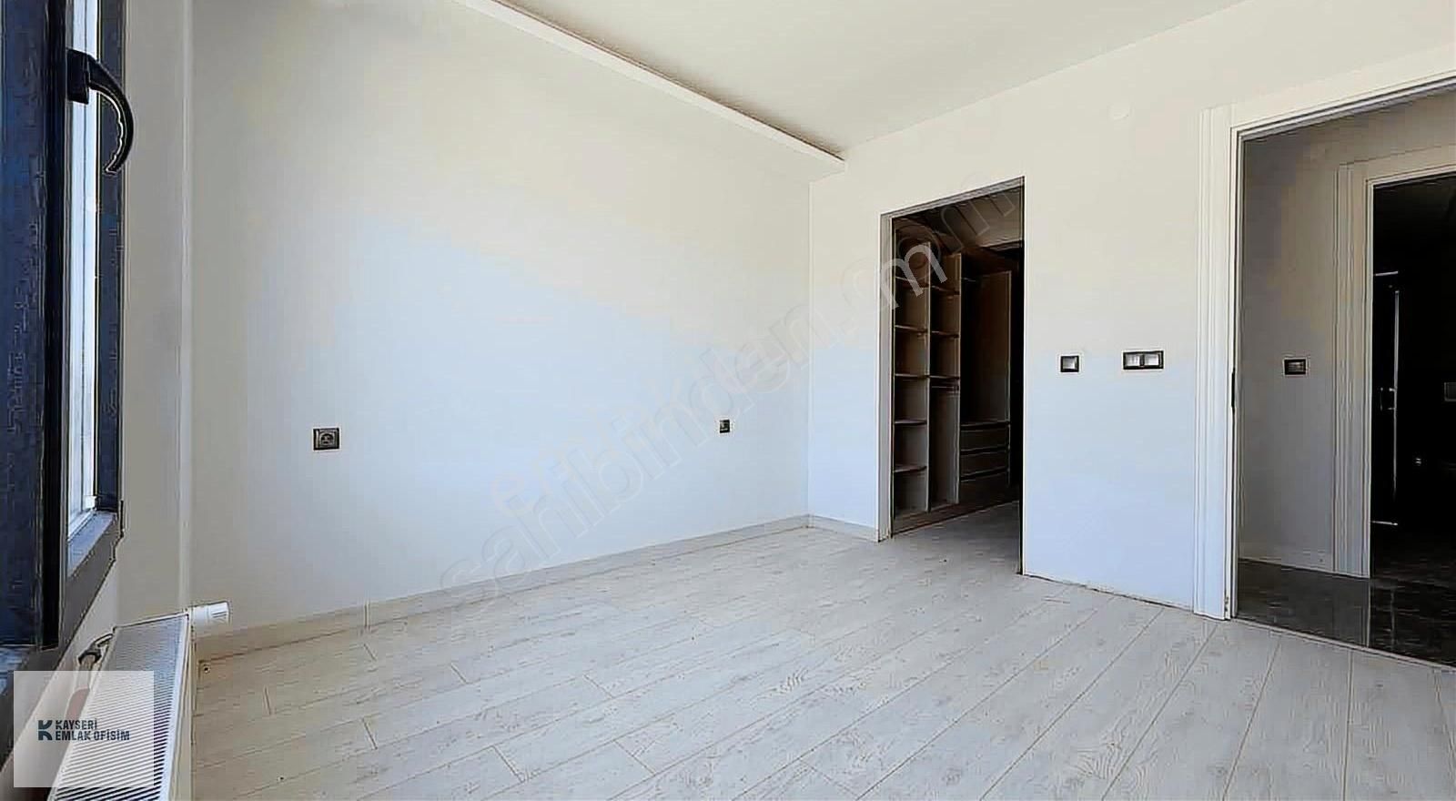 Emlak Ofisimden Erkilet Bulvarı Üzerinde 3+1 Satılık Daire - Görsel 17
