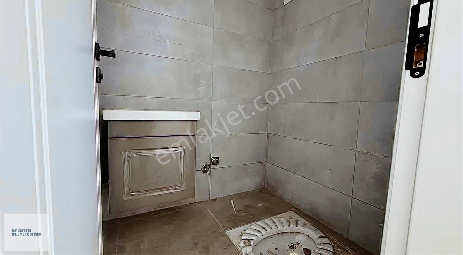 Emlak Ofisimden Erkilet Bulvarı Üzerinde 3+1 Satılık Daire - Görsel 5