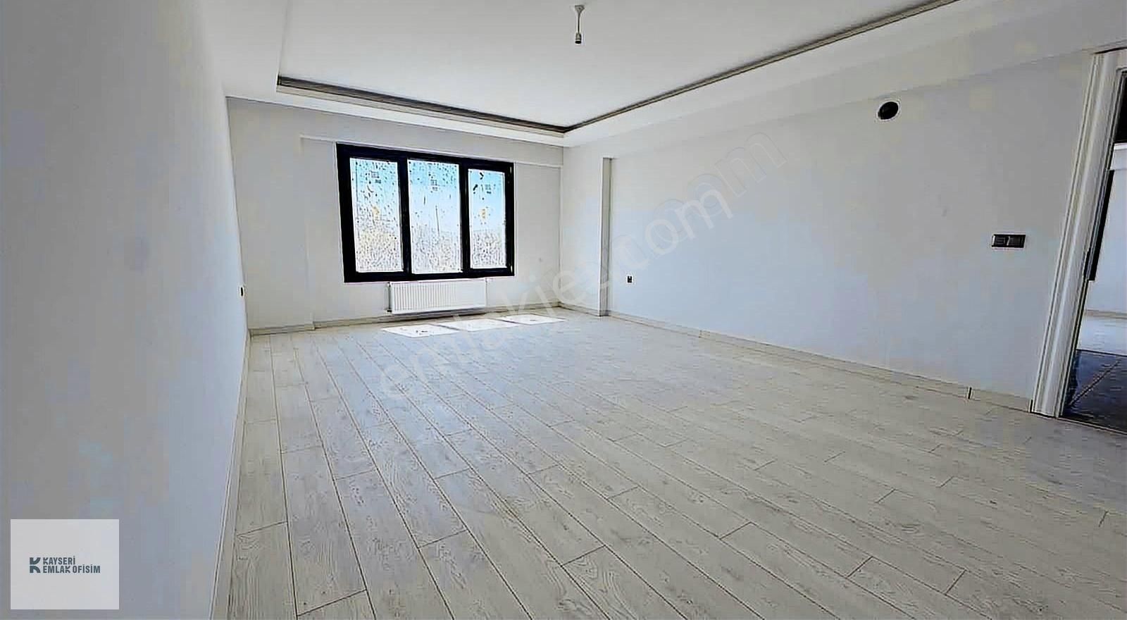 Emlak Ofisimden Erkilet Bulvarı Üzerinde 3+1 Satılık Daire - Görsel 25