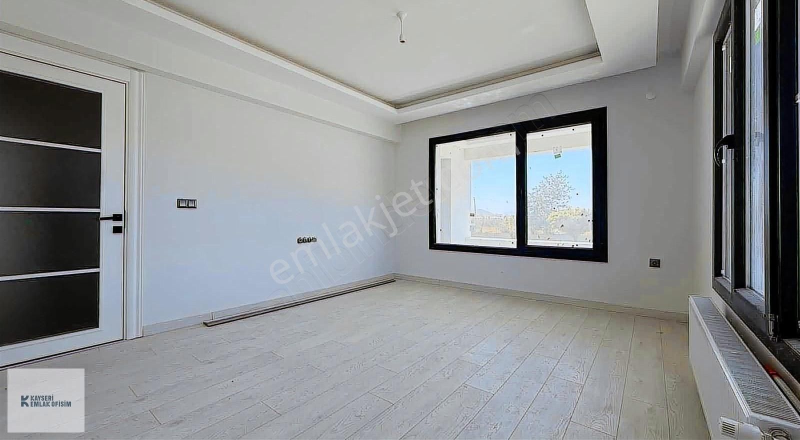 Emlak Ofisimden Erkilet Bulvarı Üzerinde 3+1 Satılık Daire - Görsel 12