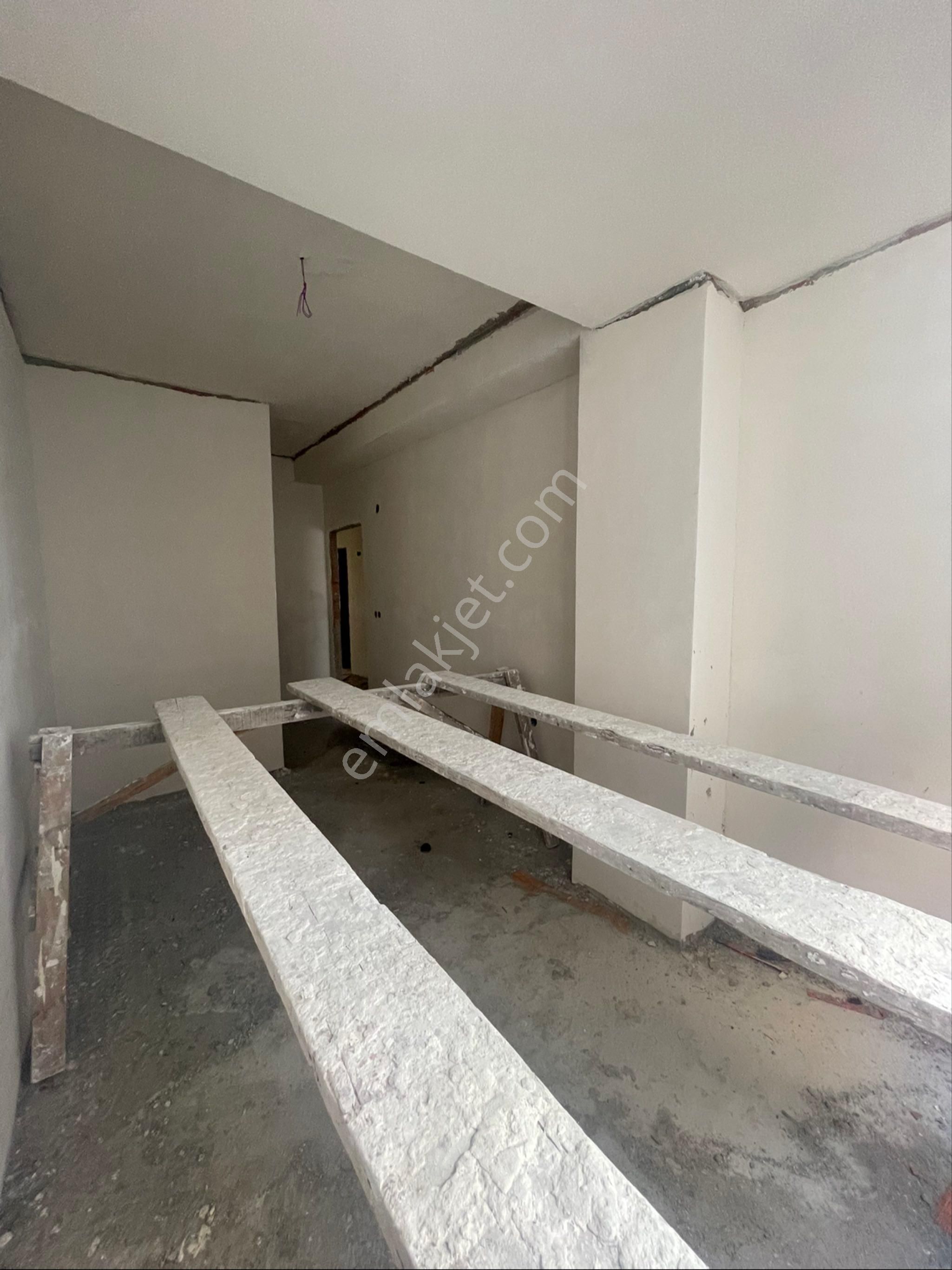 Avcılar Merkez Mah.sıfır Cadde Üstü 2+1 Ara Kat Daire - Görsel 14