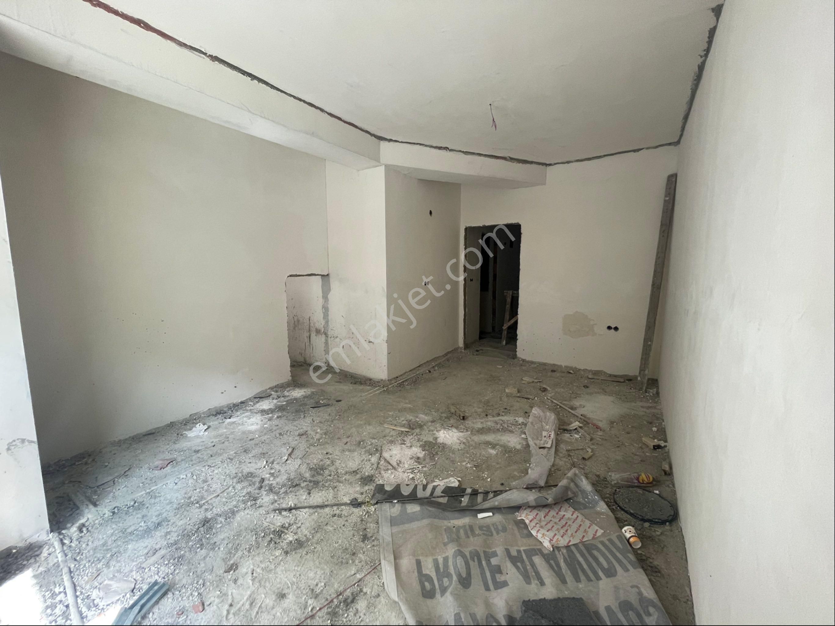 Avcılar Merkez Mah.sıfır Cadde Üstü 2+1 Ara Kat Daire - Görsel 5