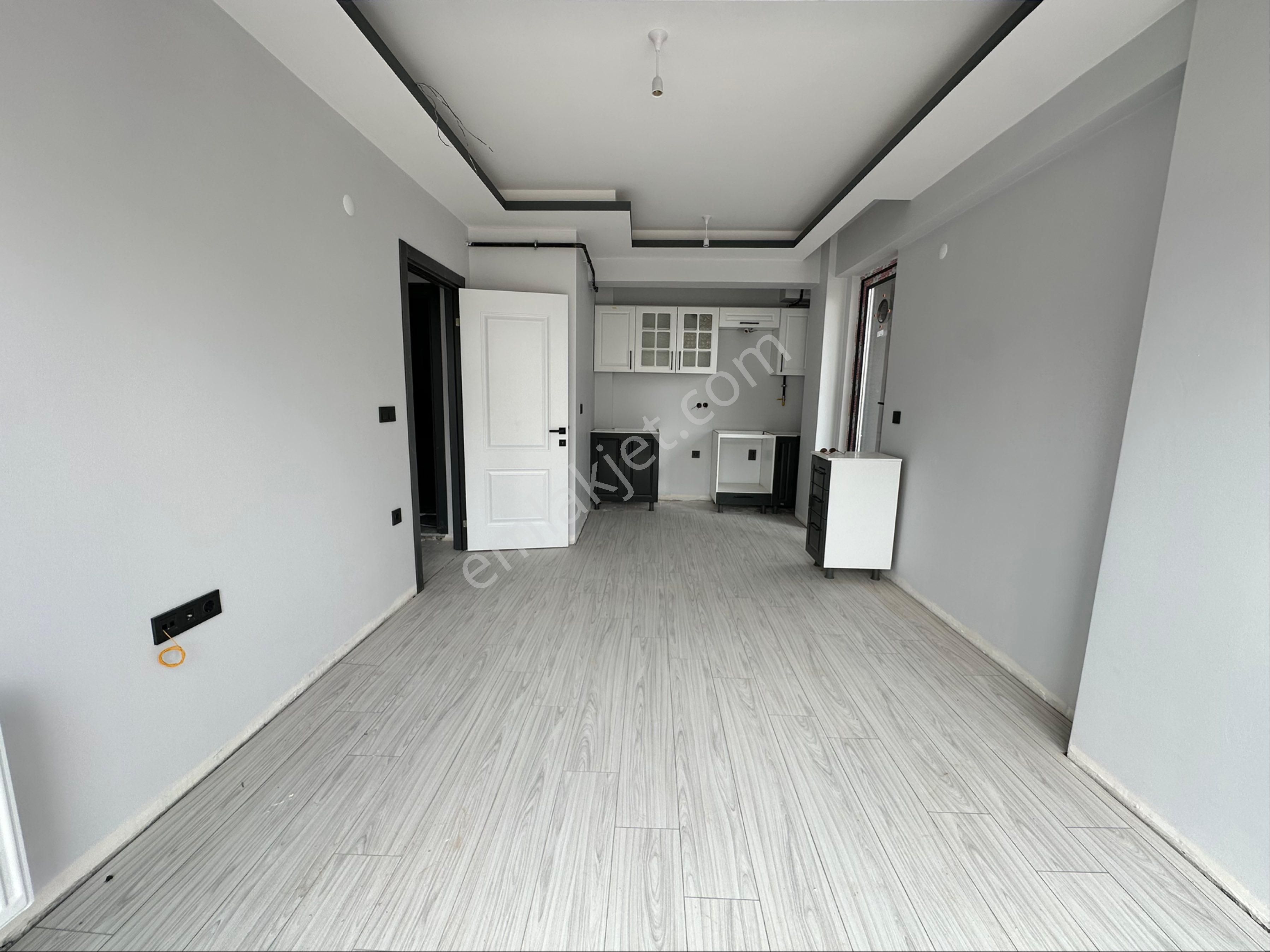 Çanakkale Kepez Cumhuriyet Mahallesinde Satılık 1+1 Firsat Daire