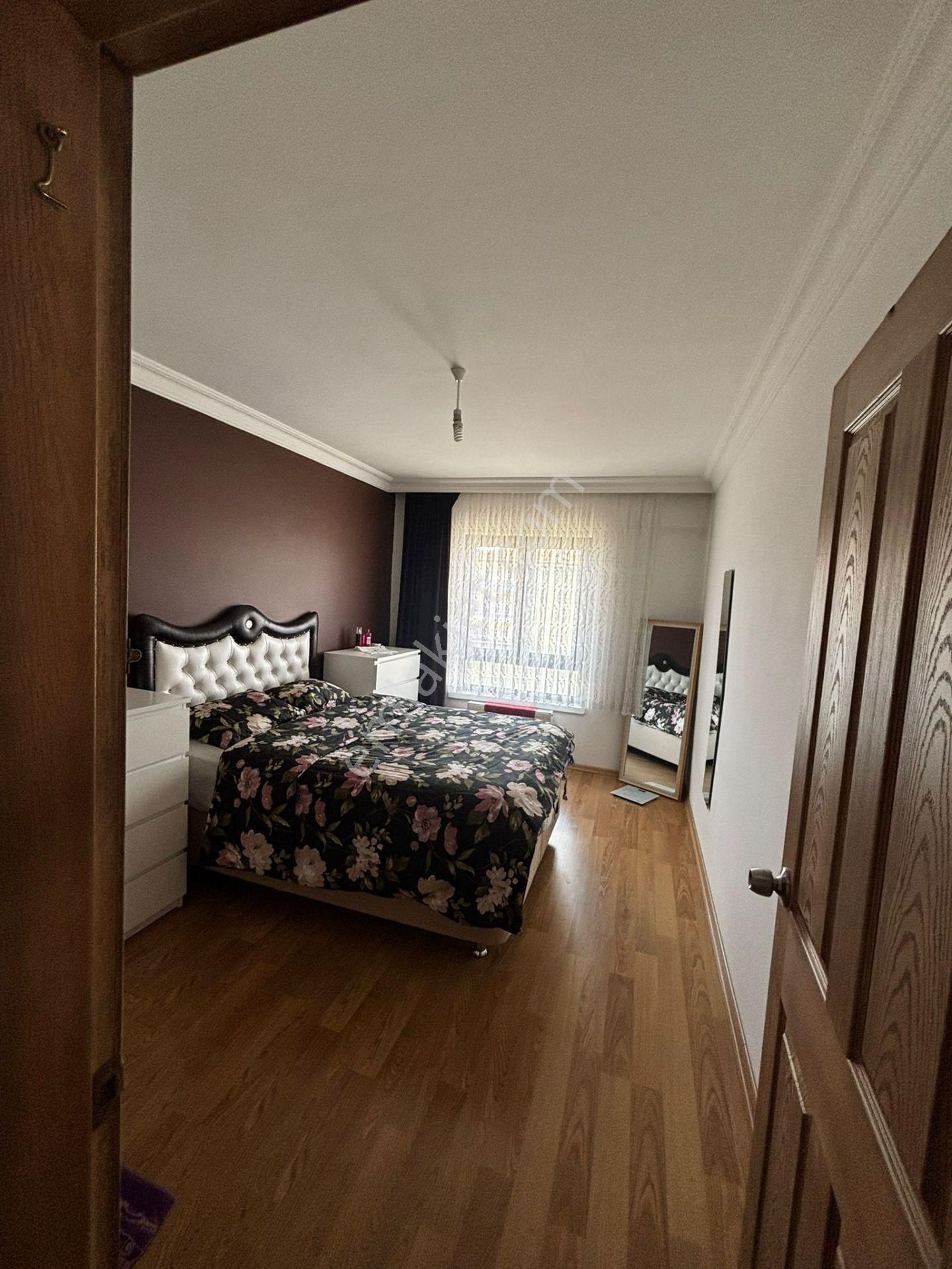 Karapürçek'te Elfida Cafe Yakını Asansörlü Ebeveyn Banyolu 5+1 Teras Balkonlu Satılık Dubleks !! - Görsel 8