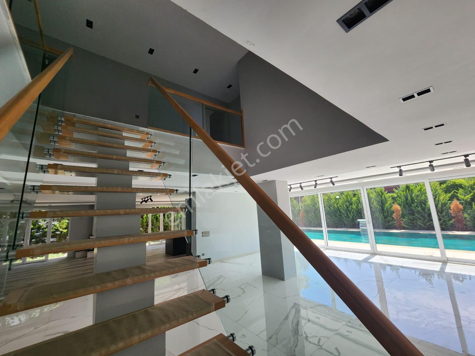 Silivri Star Life Sitesi 700 M2 Havuzlu Müstakil Villa - Görsel 22