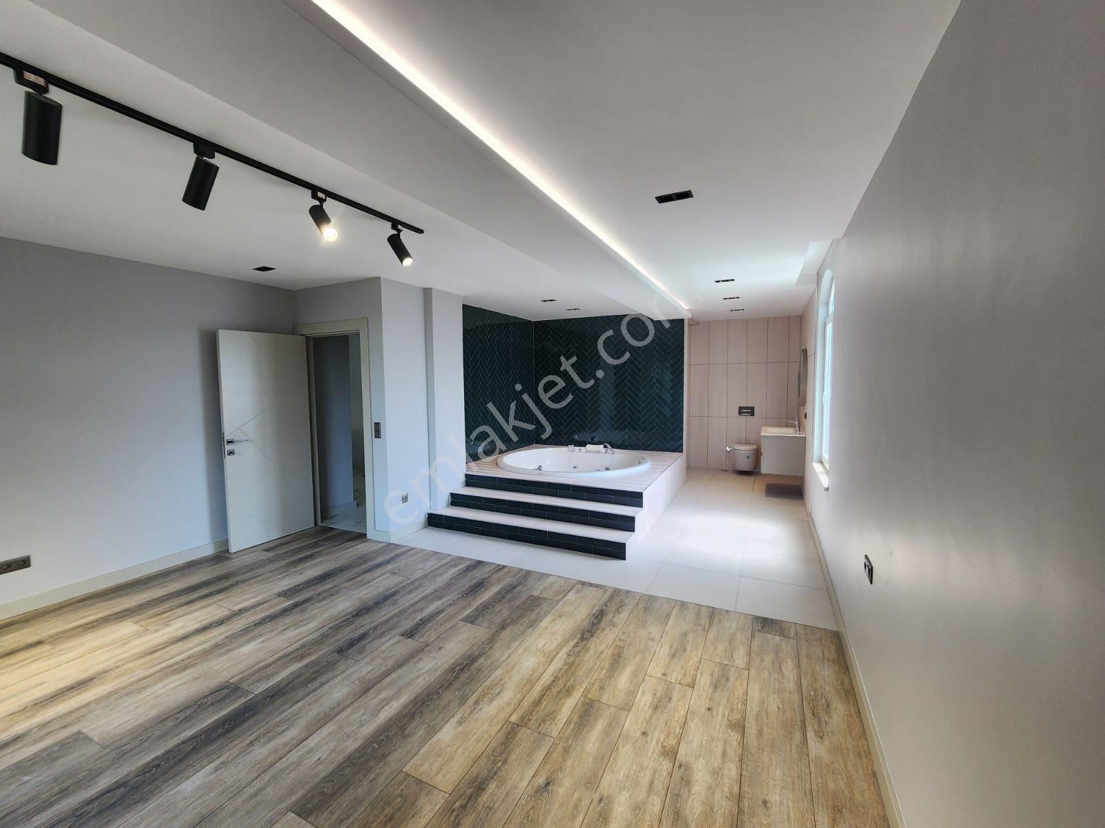 Silivri Star Life Sitesi 700 M2 Havuzlu Müstakil Villa - Görsel 18