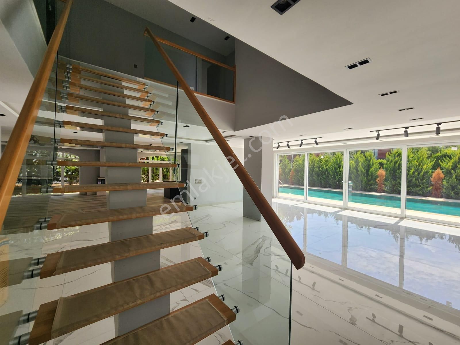 Silivri Star Life Sitesi 700 M2 Havuzlu Müstakil Villa - Görsel 23